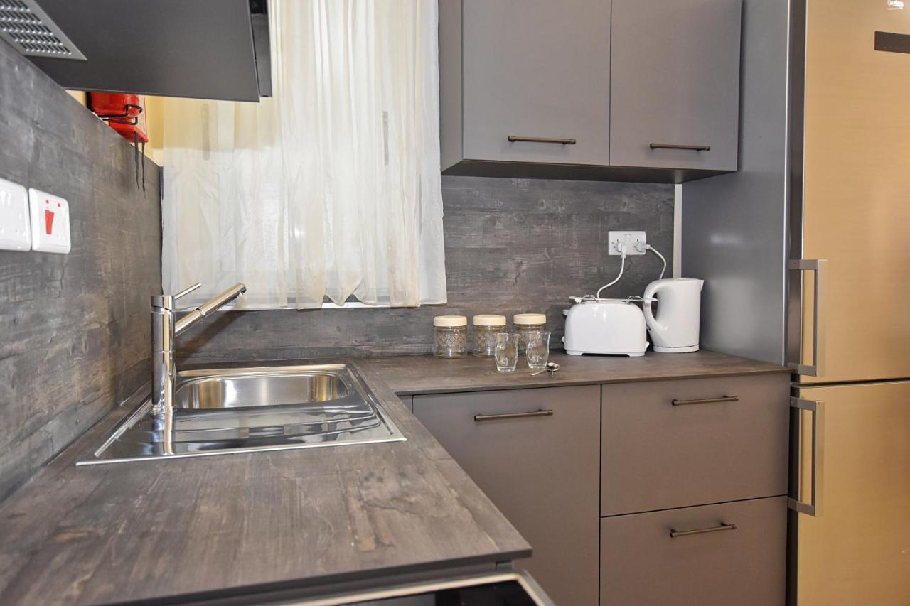 Apartmán 101 Moroni By Cast Renting Gzira Exteriér fotografie